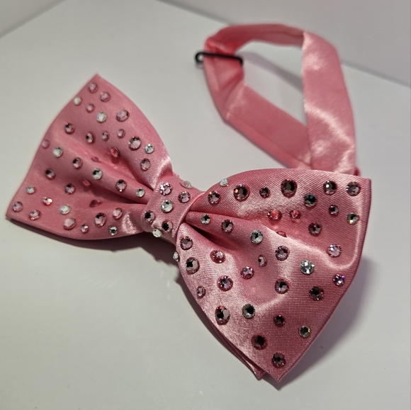 Pink Rhinestone Bowtie - Picture 3 of 6